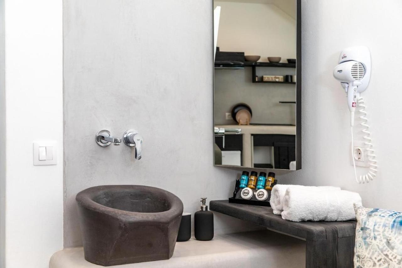 Blue Heart Luxury Suites Naxos City Экстерьер фото