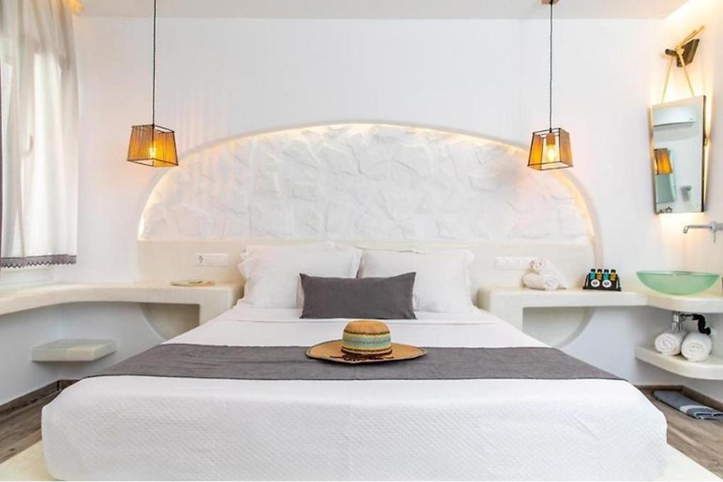 Blue Heart Luxury Suites Naxos City Экстерьер фото