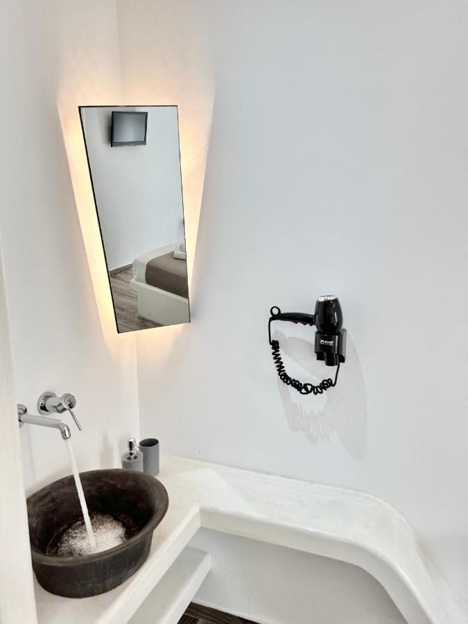 Blue Heart Luxury Suites Naxos City Экстерьер фото