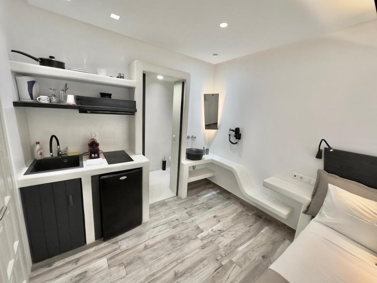 Blue Heart Luxury Suites Naxos City Экстерьер фото